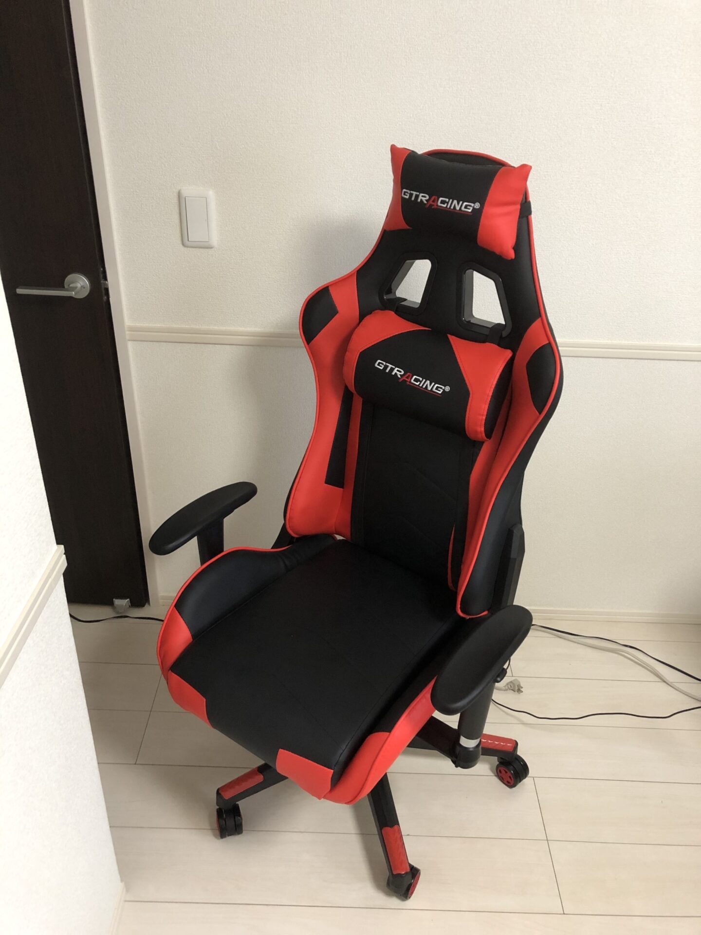GTRACING ゲーミングチェア GT099-RED - 椅子